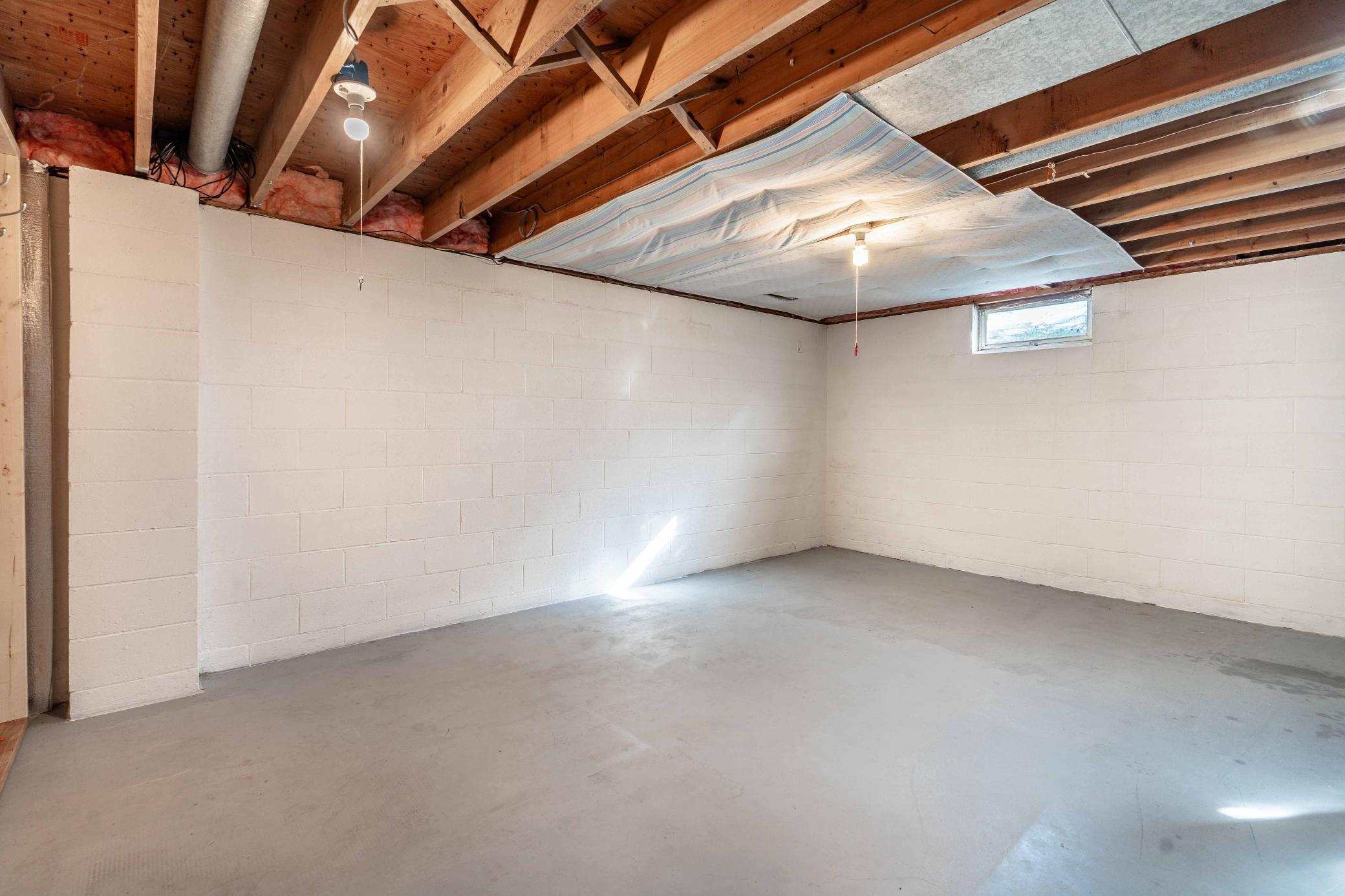 101 W Hillside Avenue