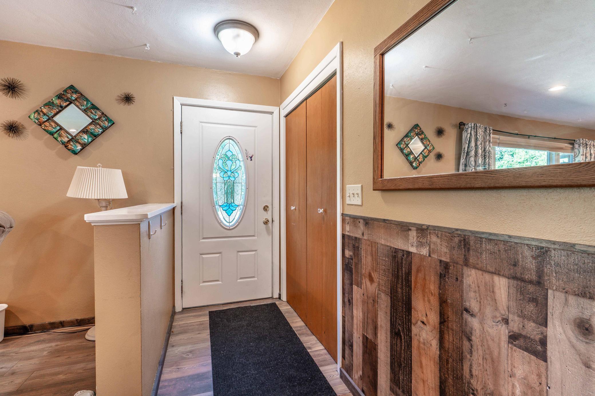 101 W Hillside Avenue