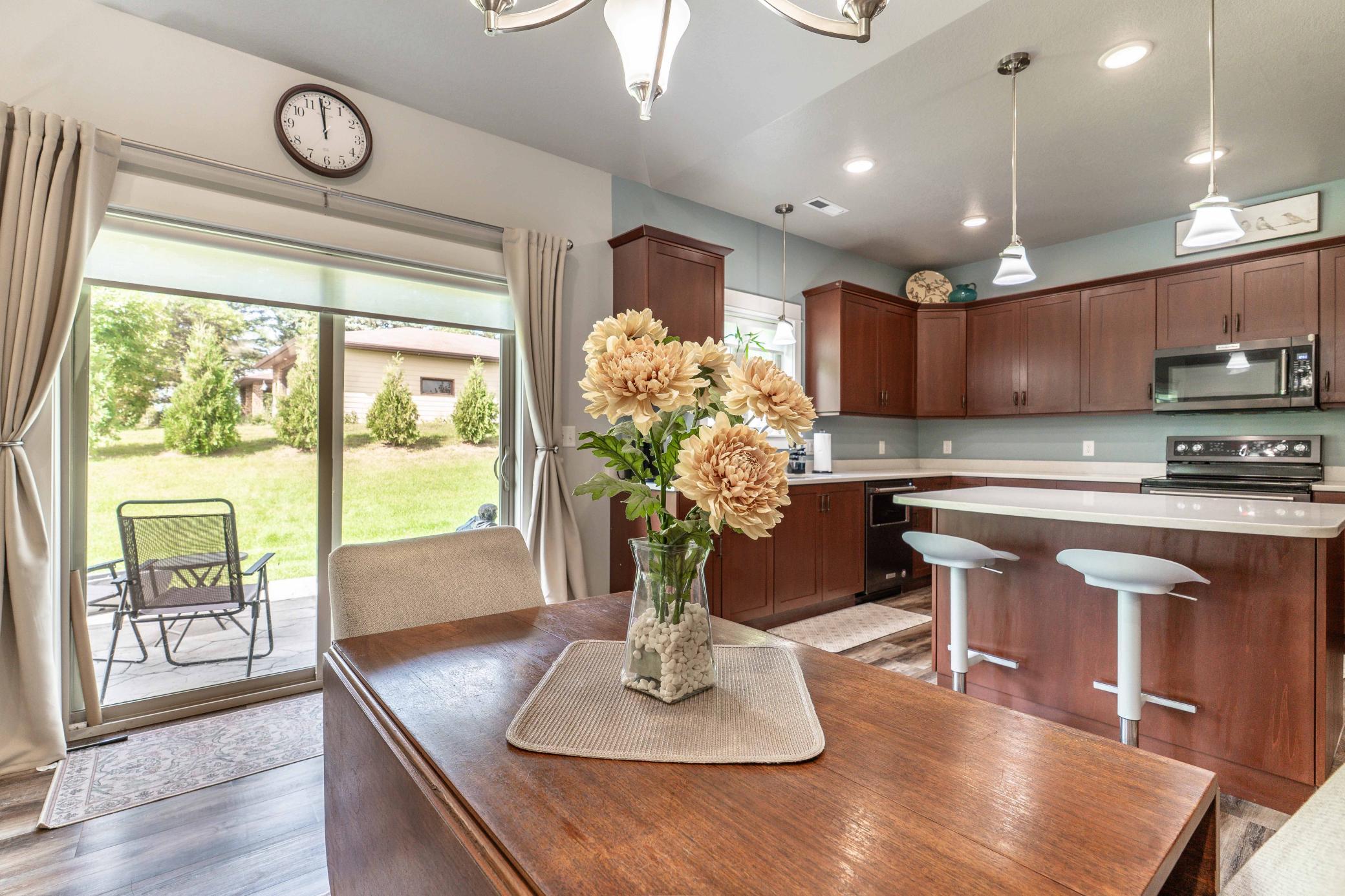 740 Oak Trail