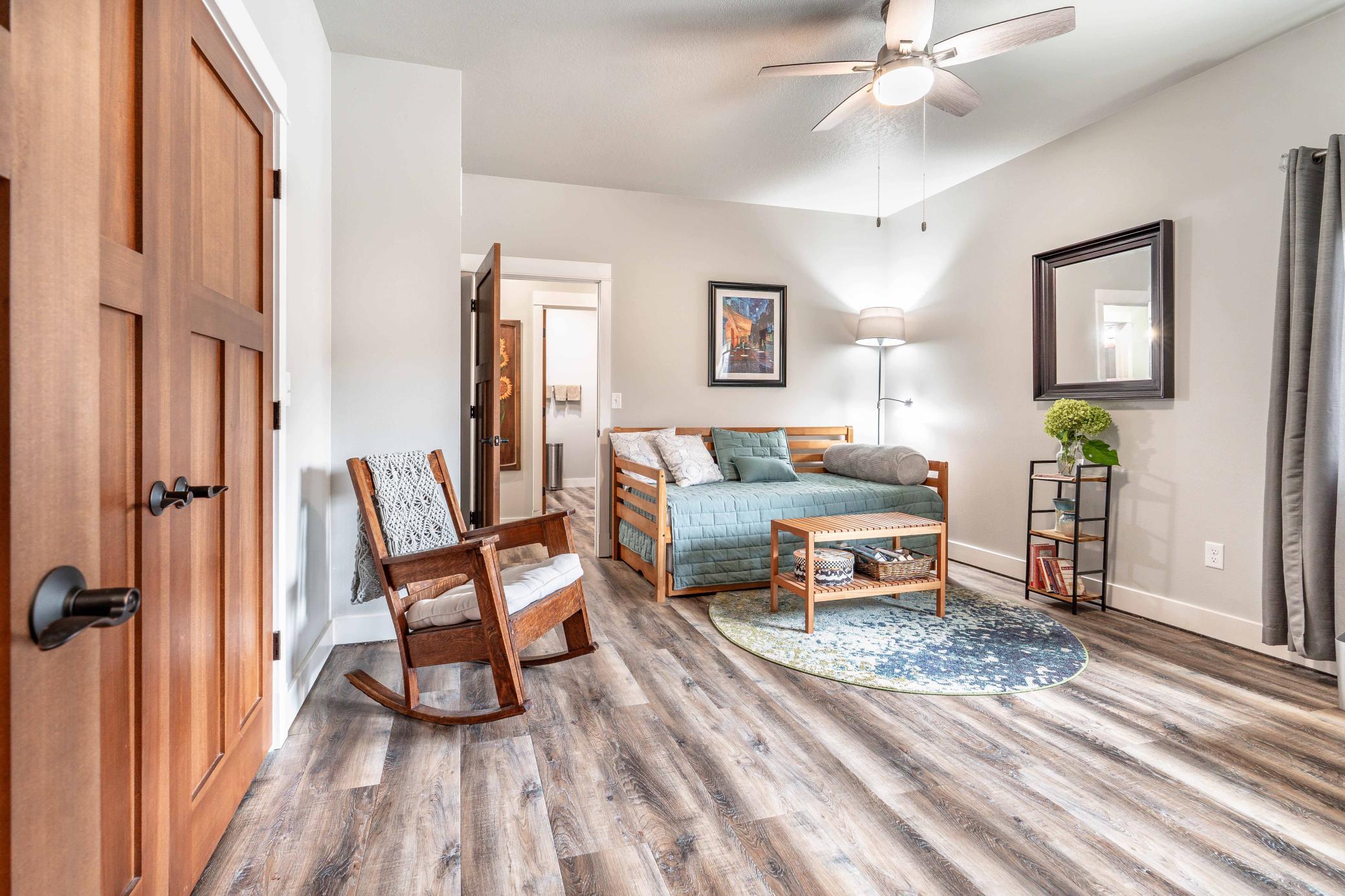 740 Oak Trail