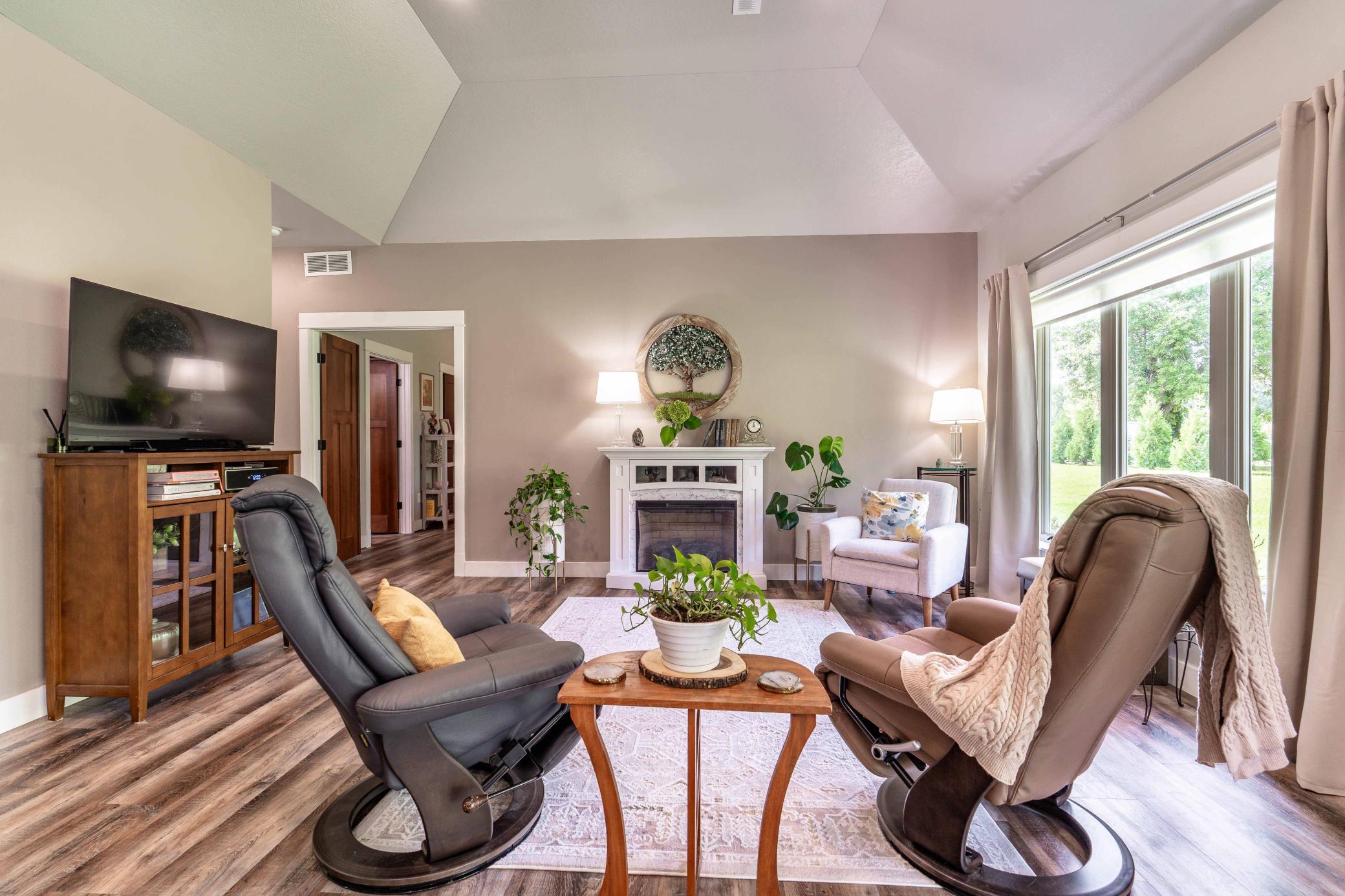 740 Oak Trail