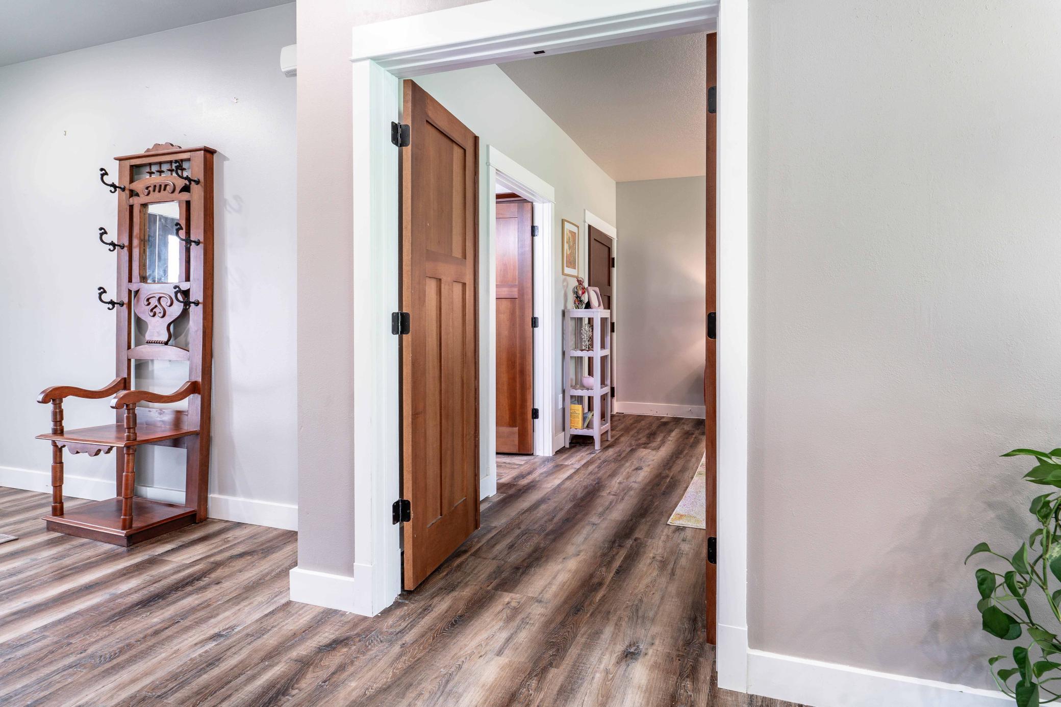 740 Oak Trail