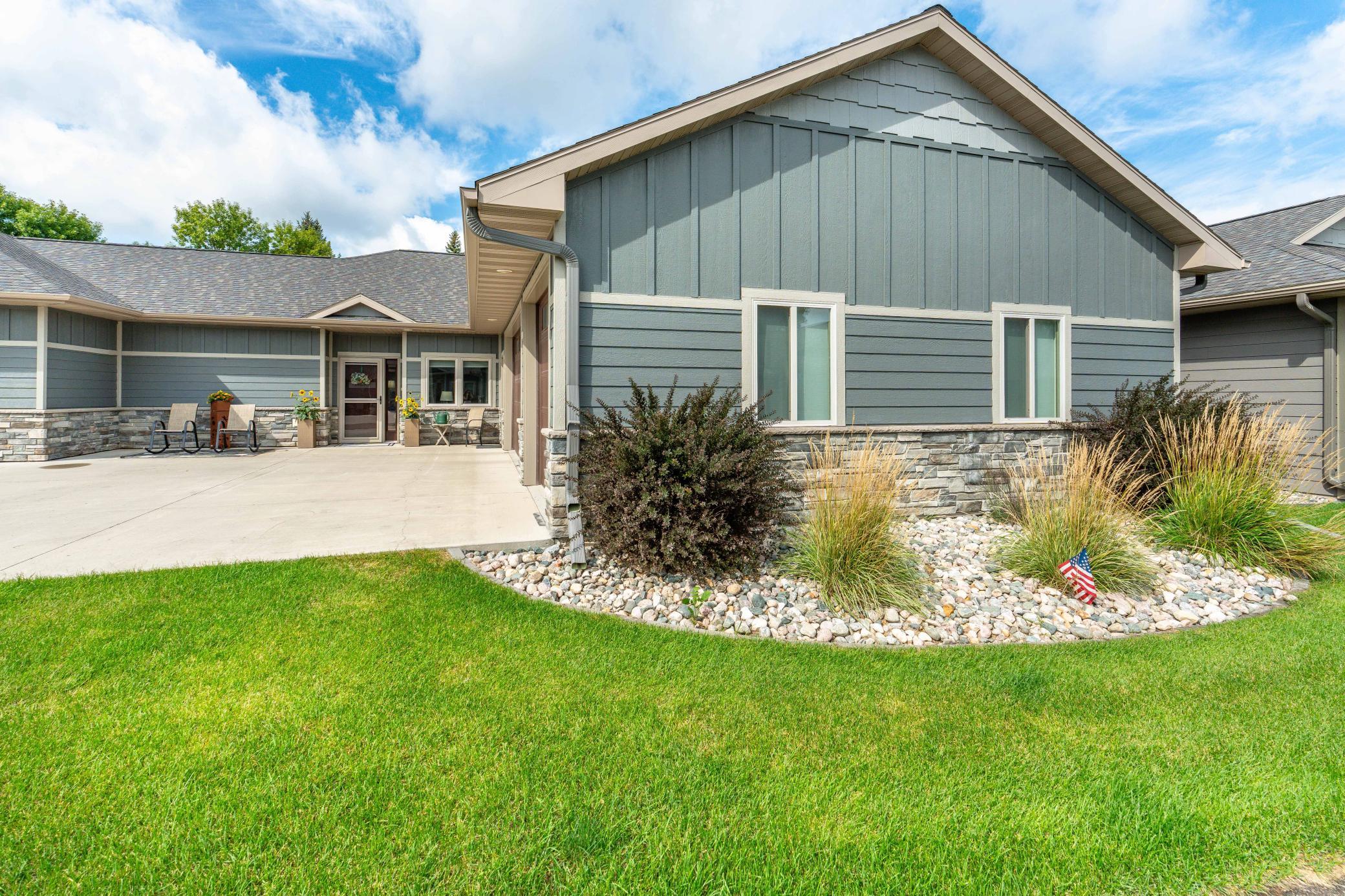 740 Oak Trail
