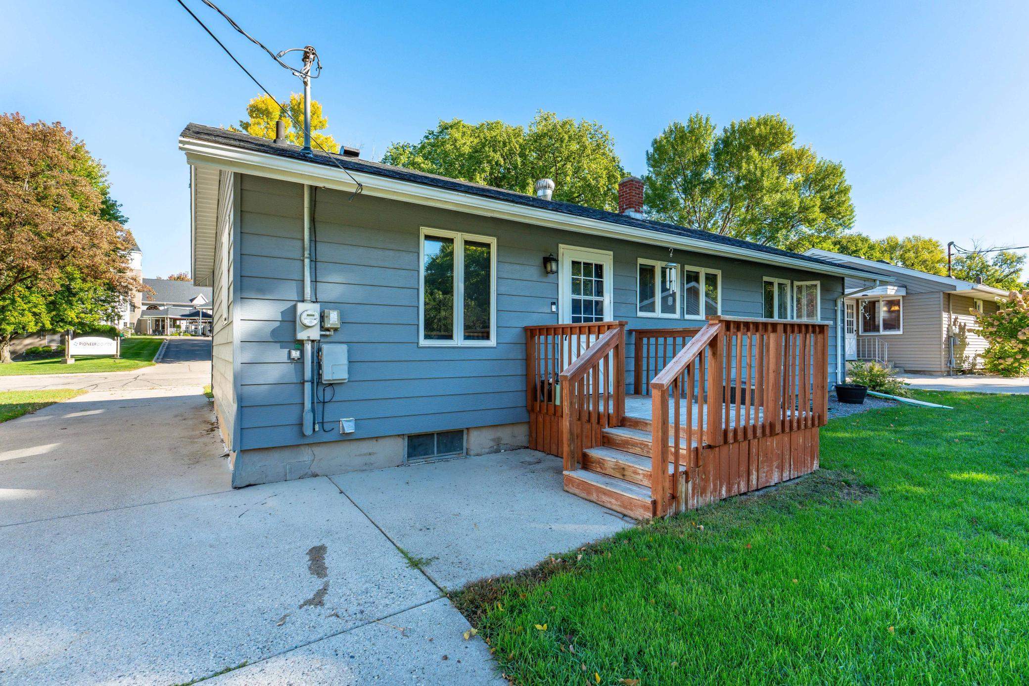 412 E Everett Avenue