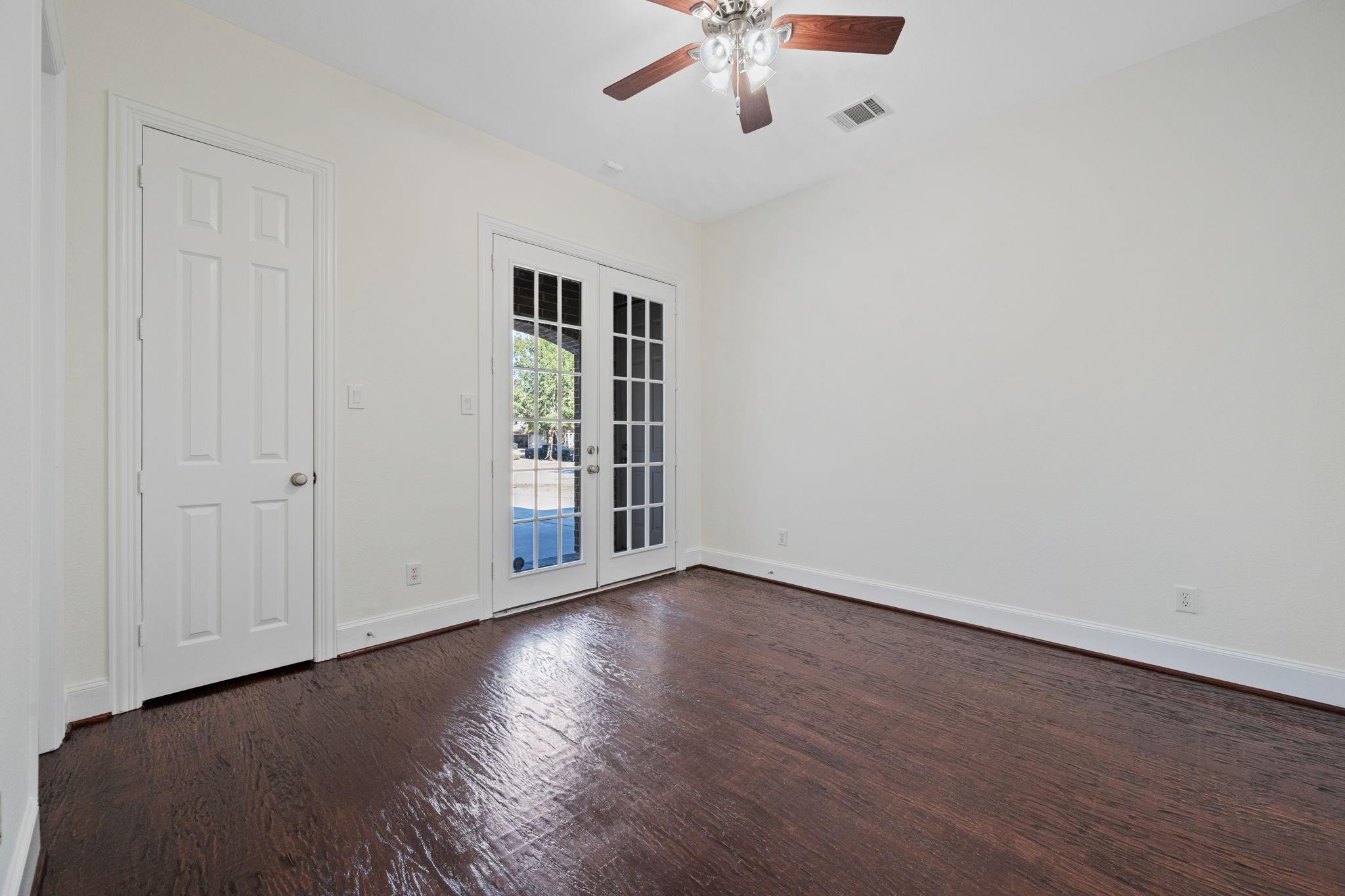 11826 Biscayne Pass Lane