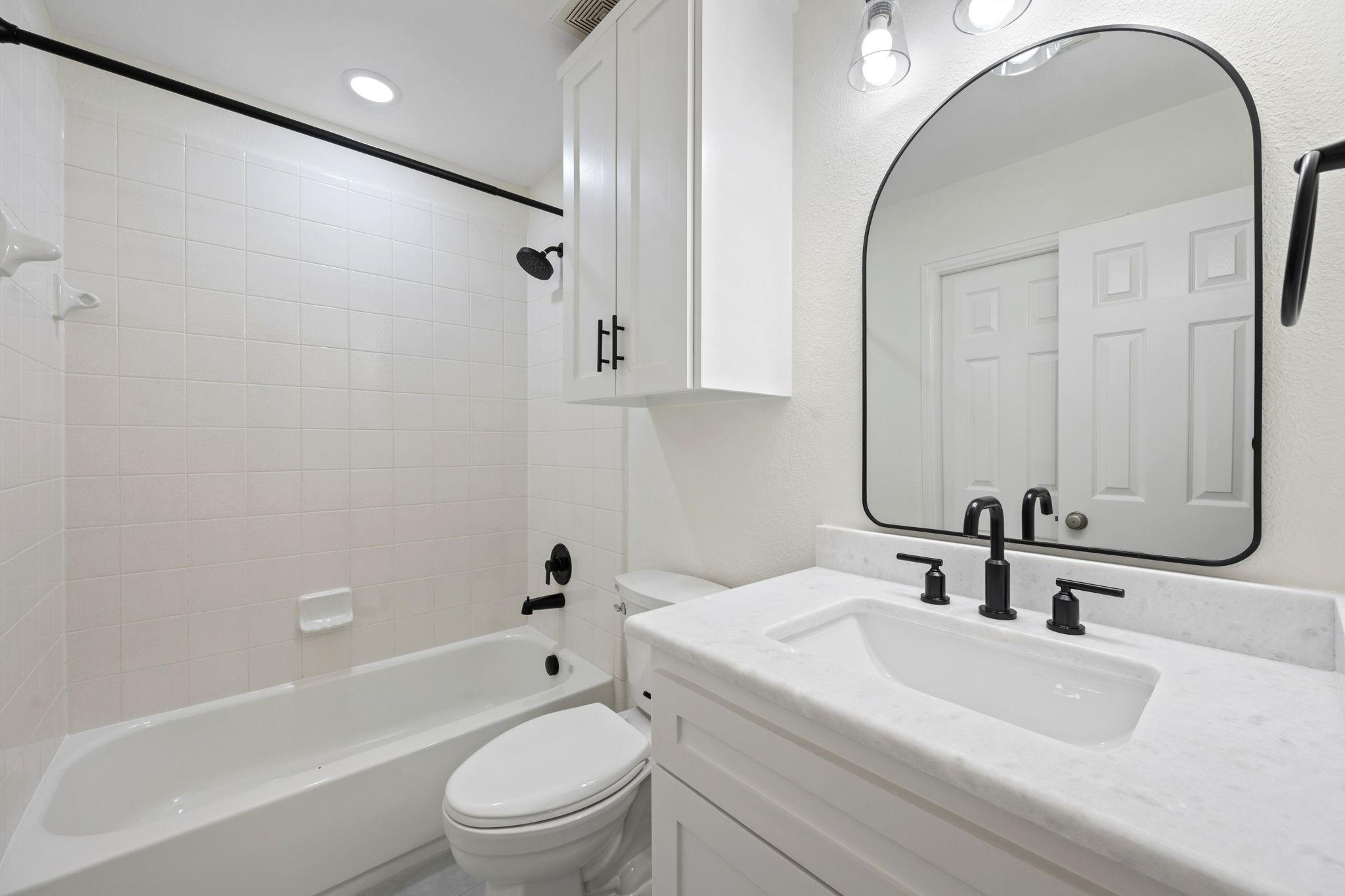 11826 Biscayne Pass Lane