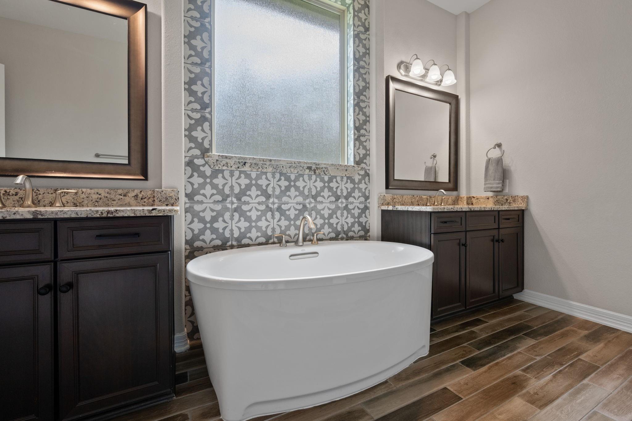 6018 Fairway Shores Lane