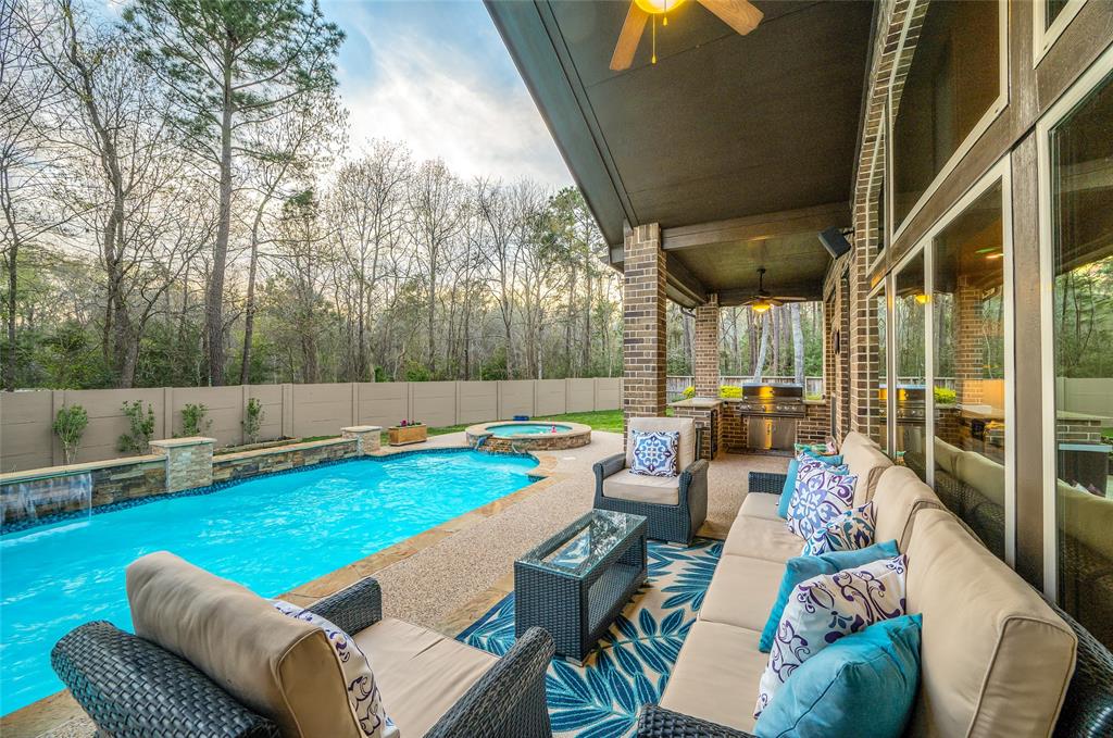 5802 Vineyard Creek Lane