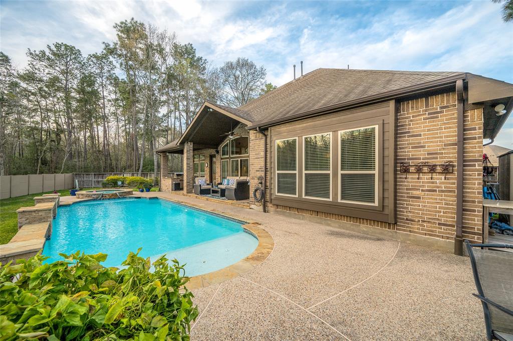 5802 Vineyard Creek Lane