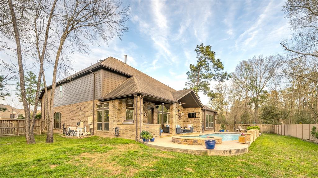 5802 Vineyard Creek Lane