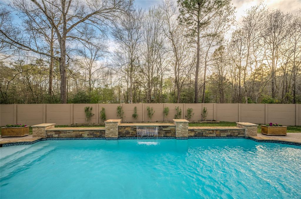 5802 Vineyard Creek Lane