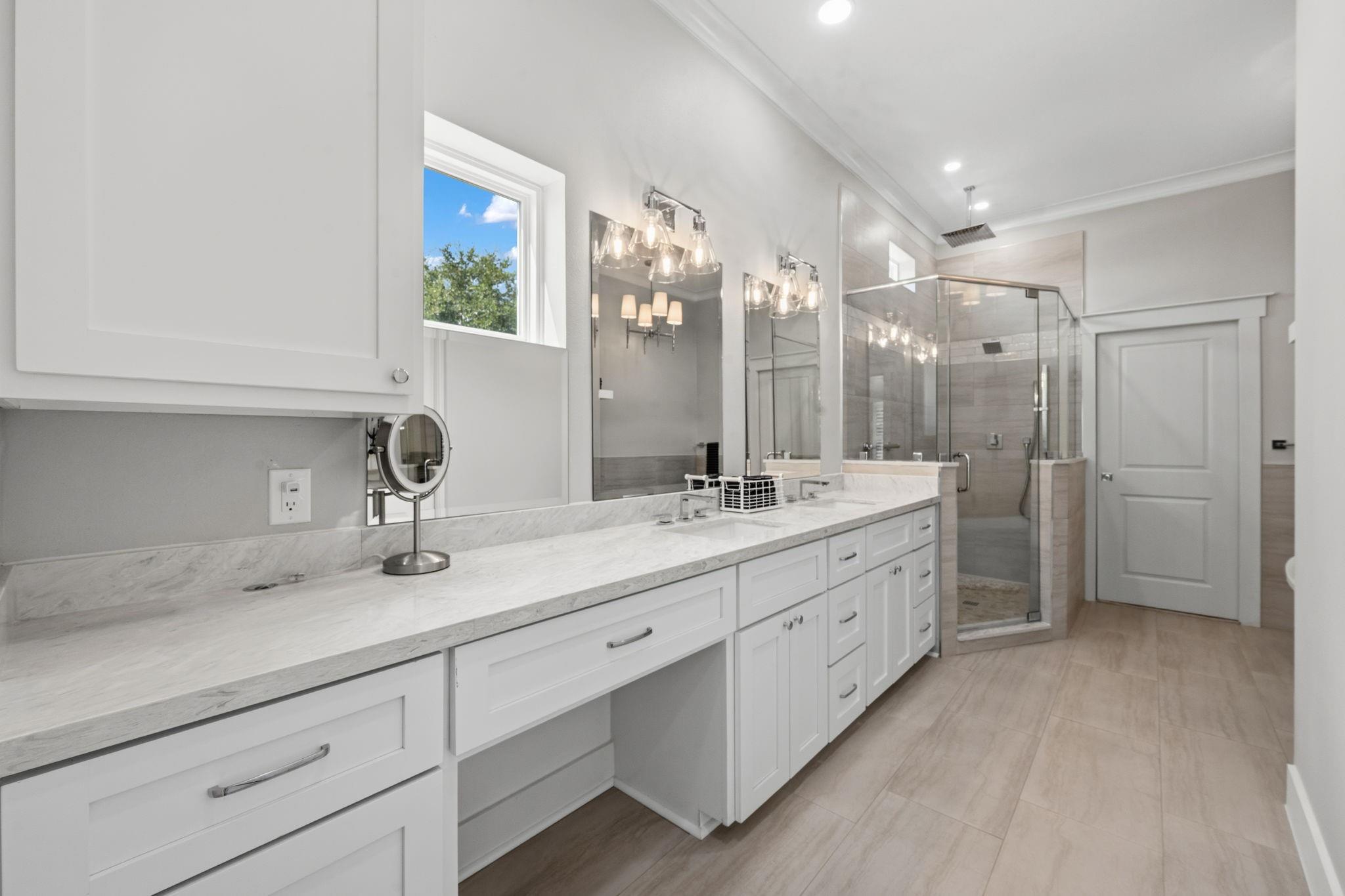 3405 Oak Alley Court