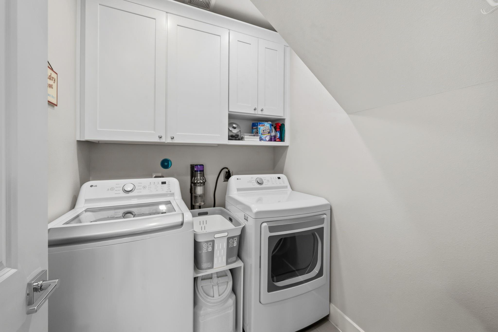 3405 Oak Alley Court