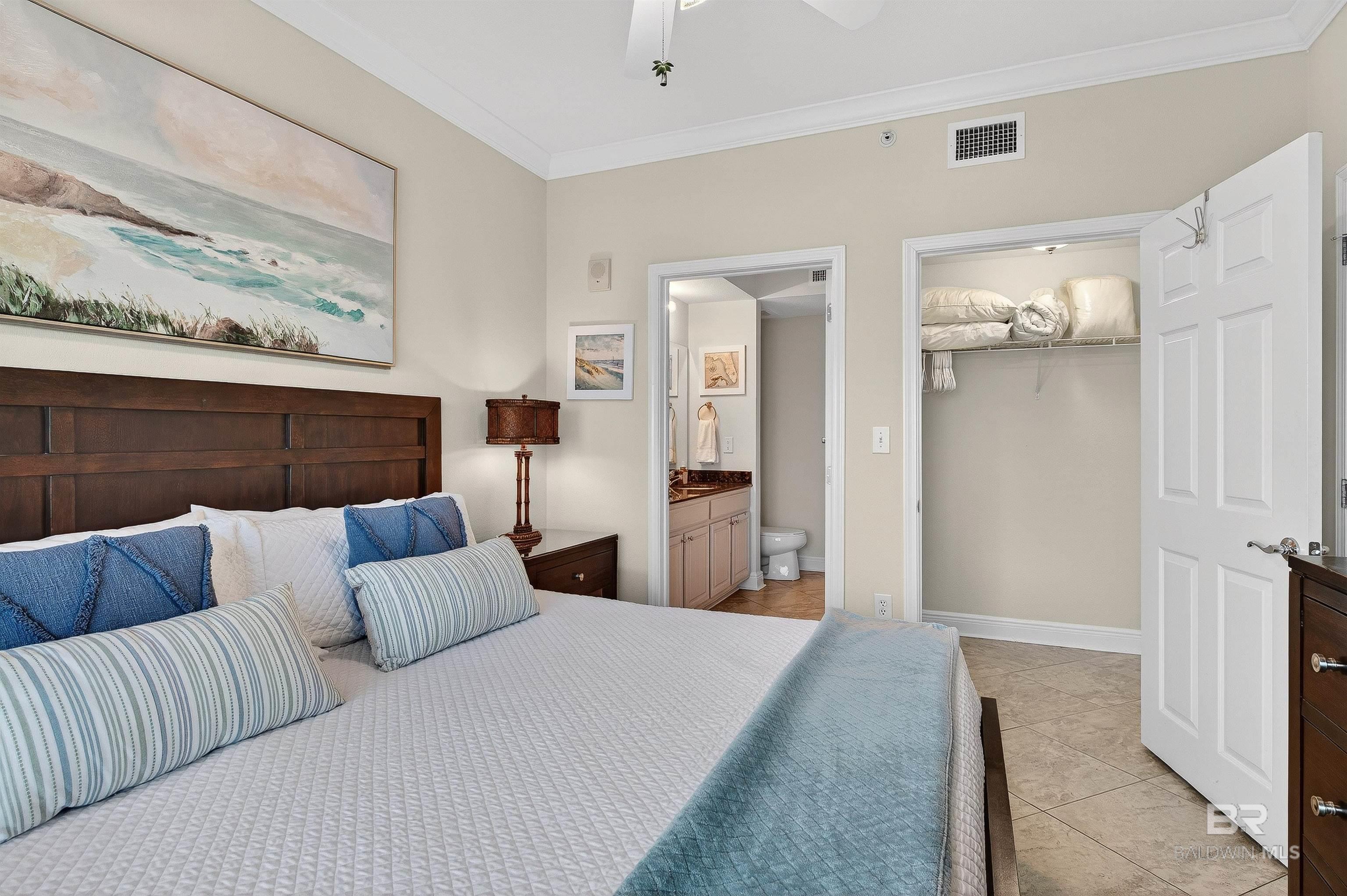 1010 W Beach Boulevard 706