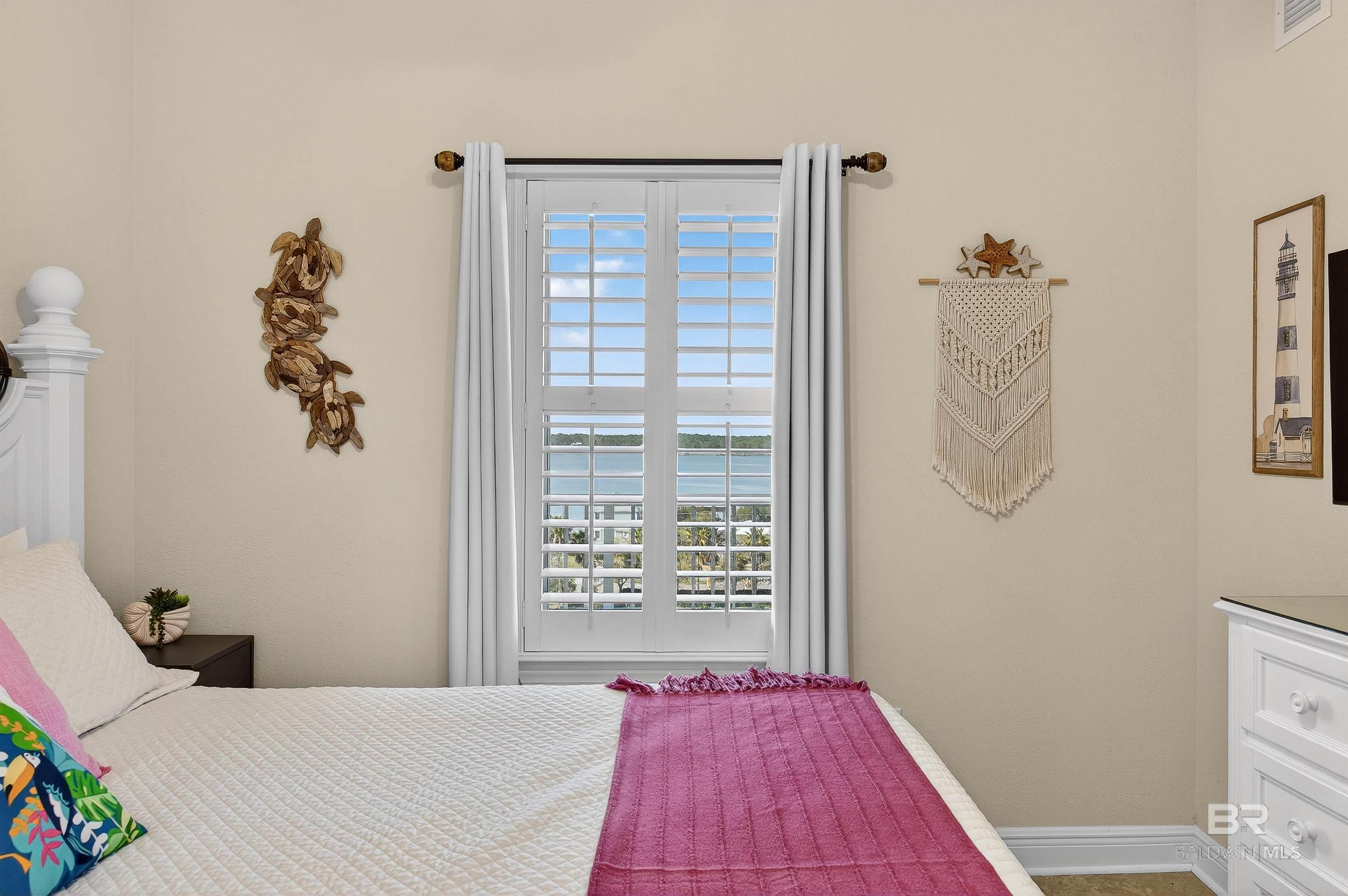 1010 W Beach Boulevard 706