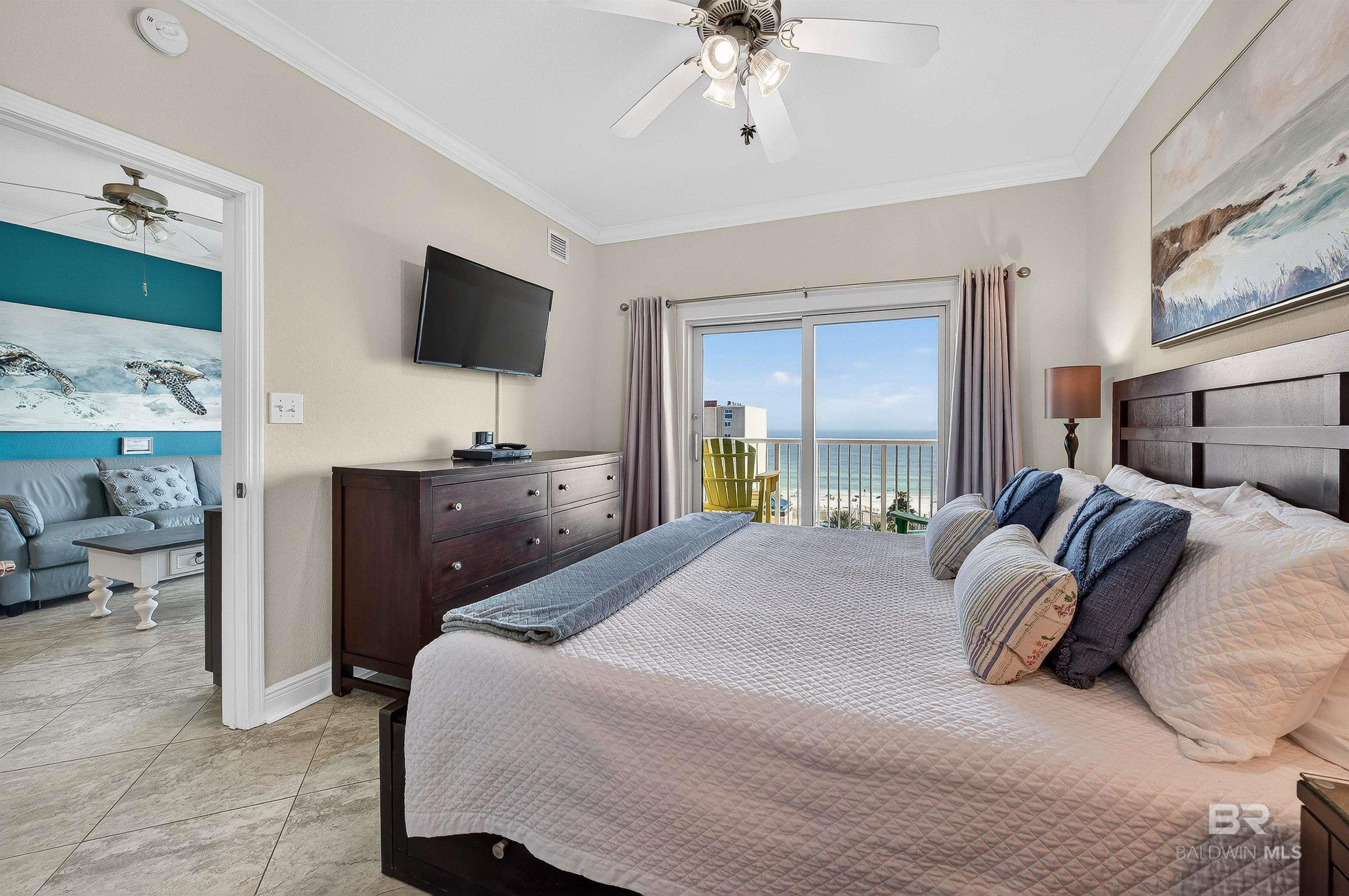 1010 W Beach Boulevard 706