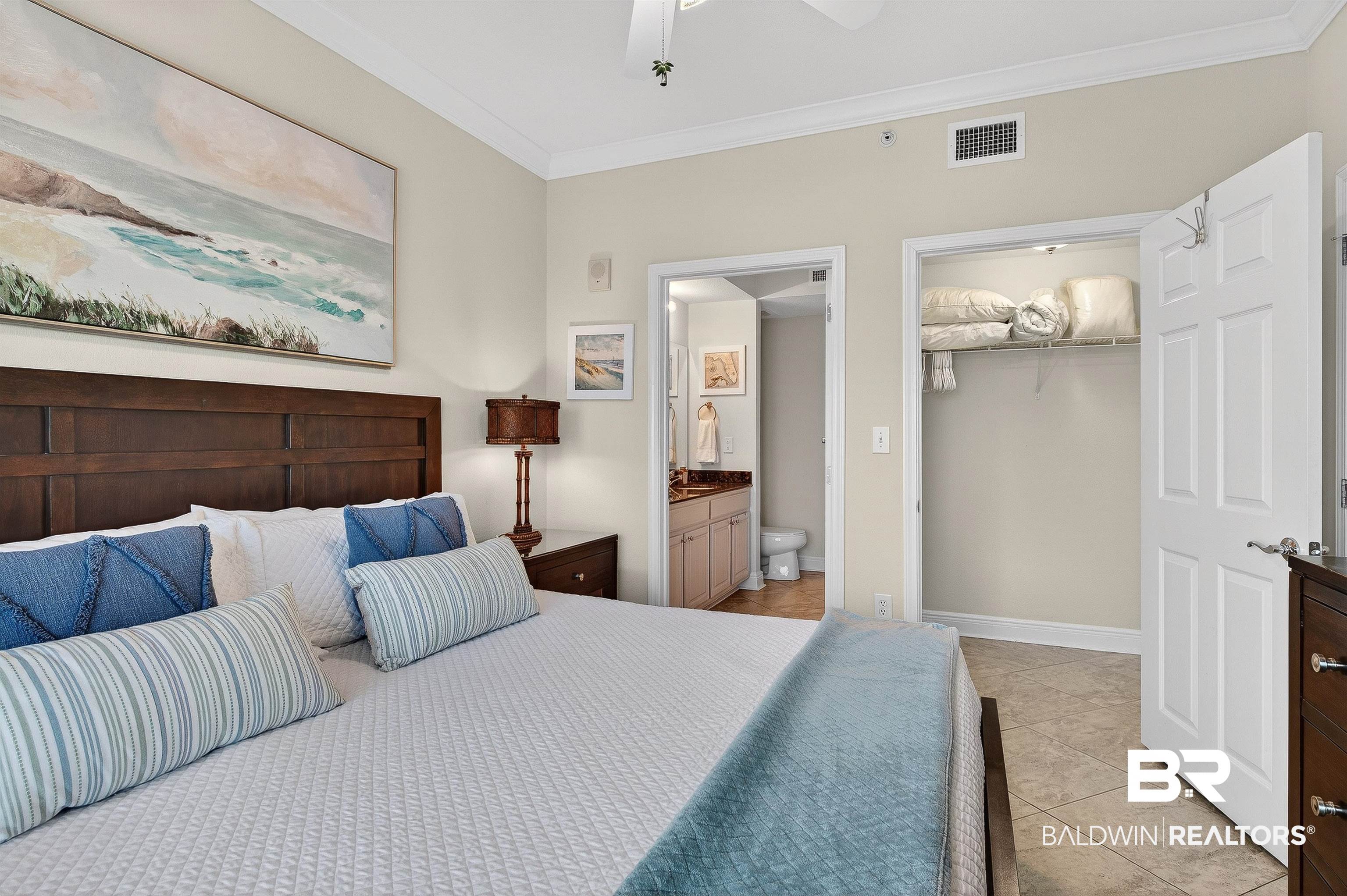 1010 W Beach Boulevard 706