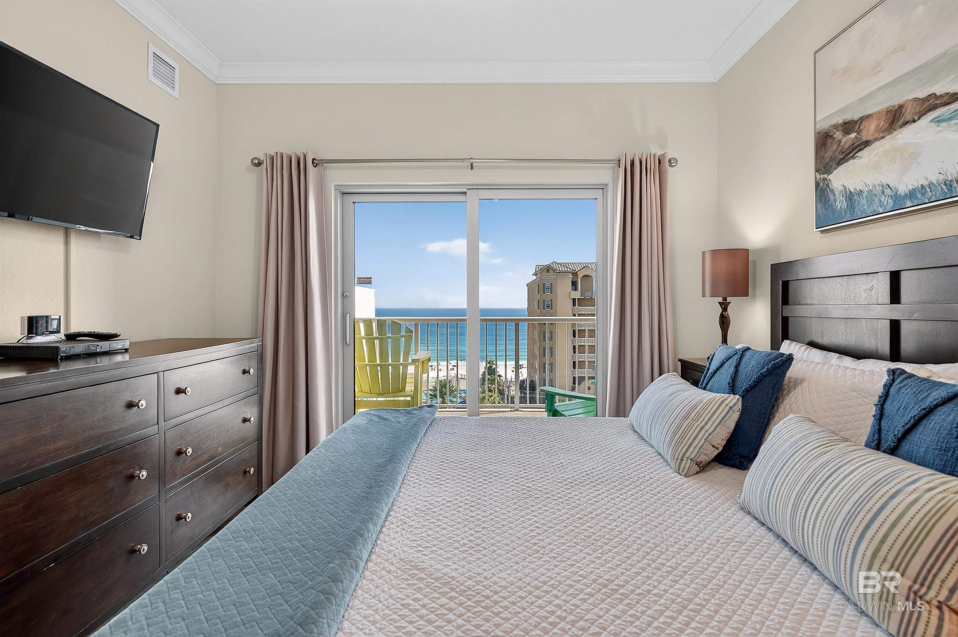 1010 W Beach Boulevard 706