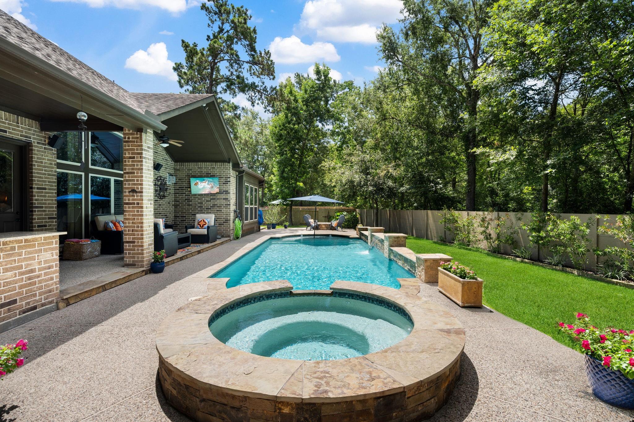 5802 Vineyard Creek Lane