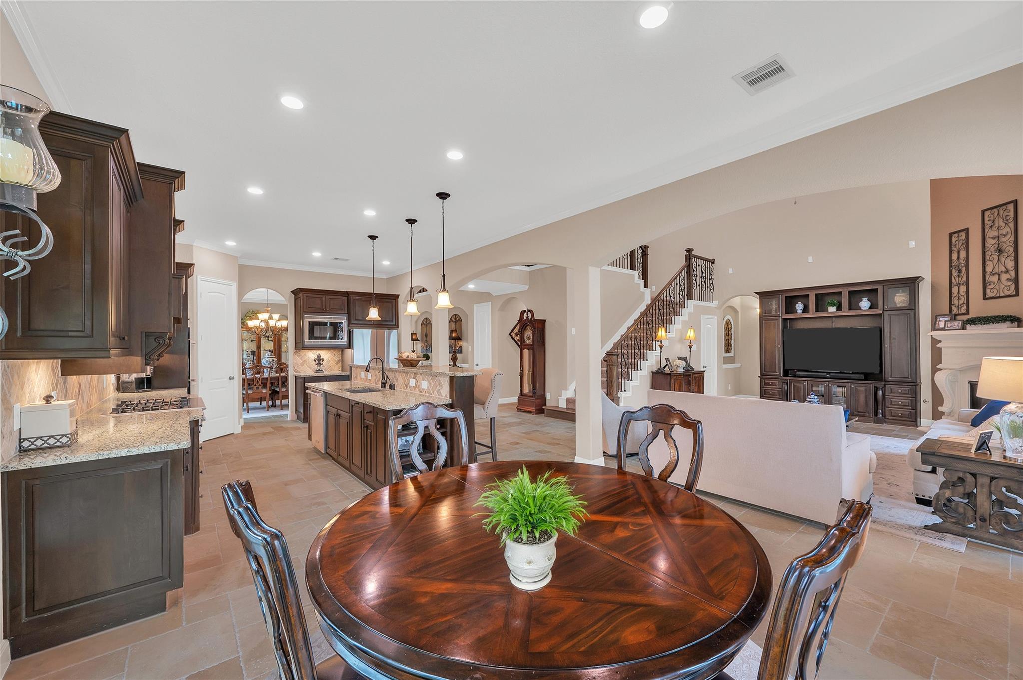 5802 Vineyard Creek Lane