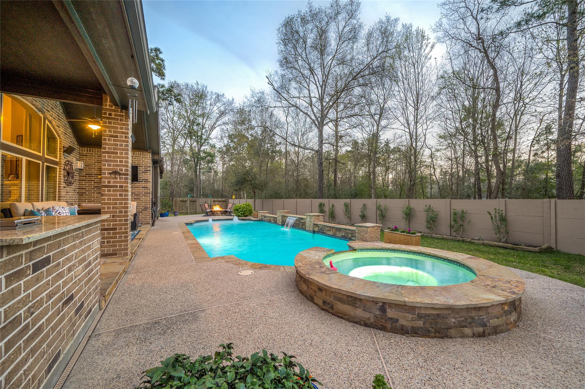 5802 Vineyard Creek Lane