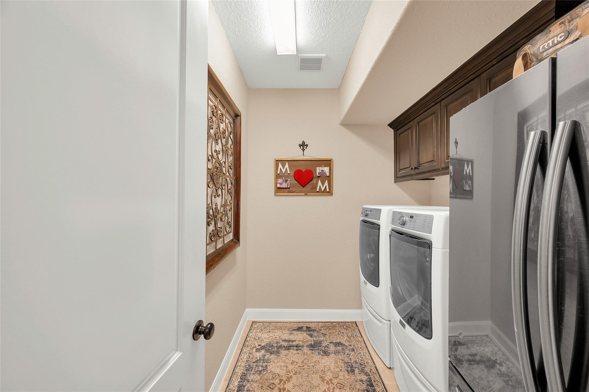 5802 Vineyard Creek Lane