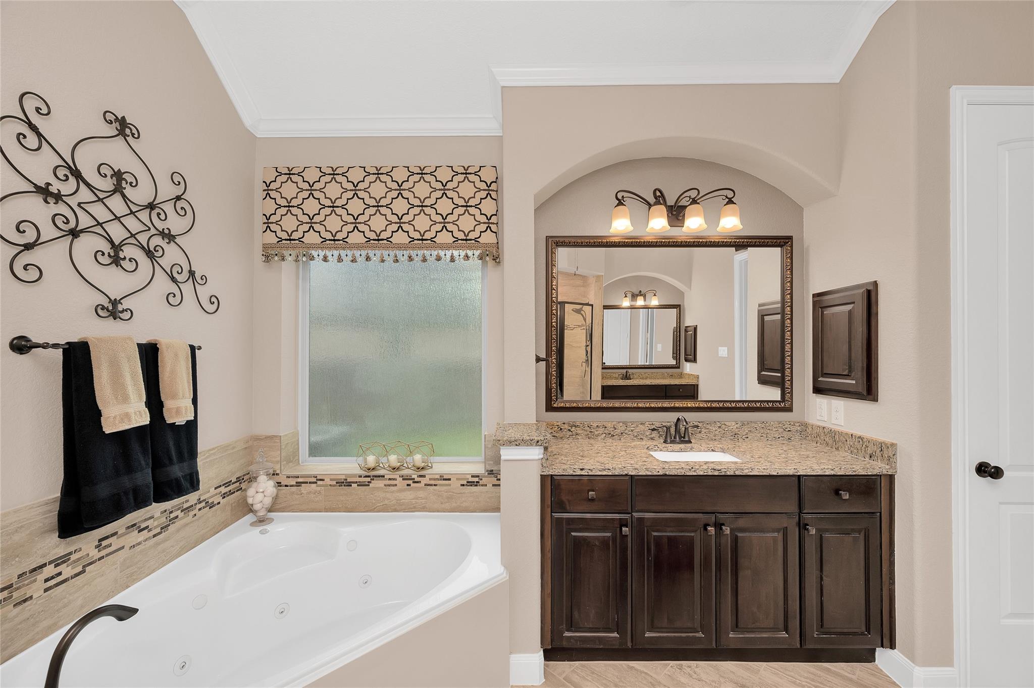 5802 Vineyard Creek Lane