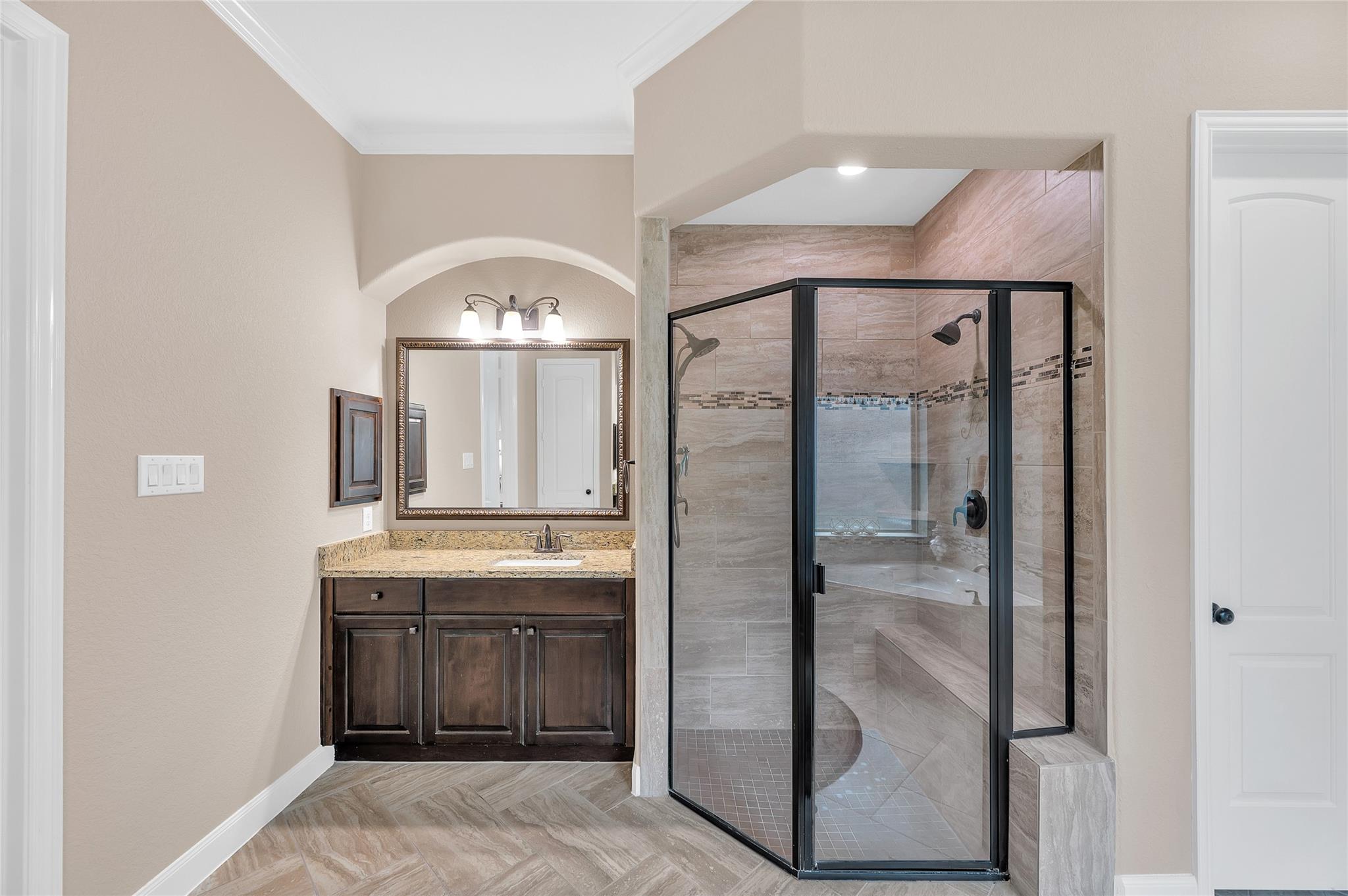 5802 Vineyard Creek Lane