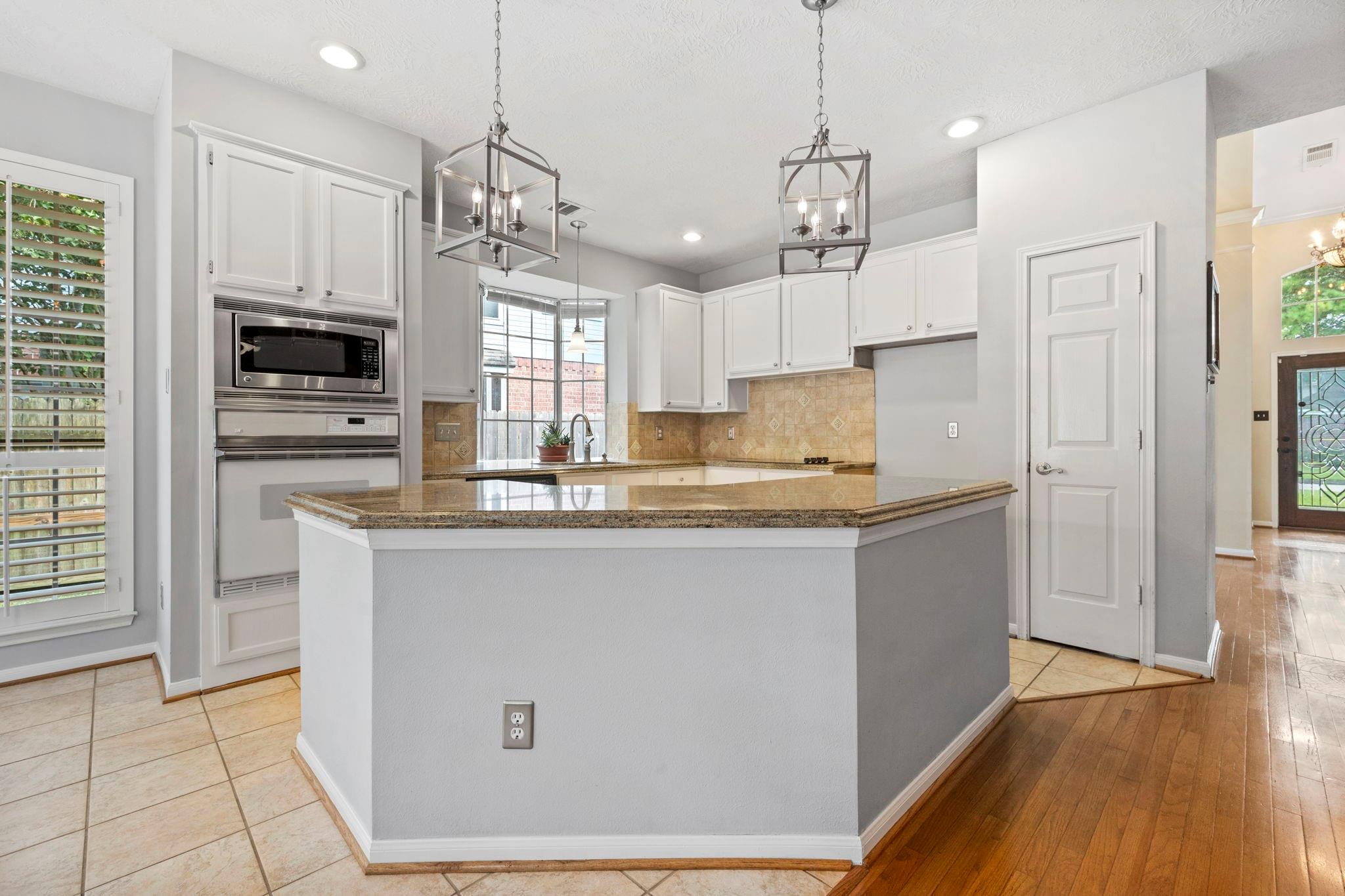 3823 Spruce Bay Drive