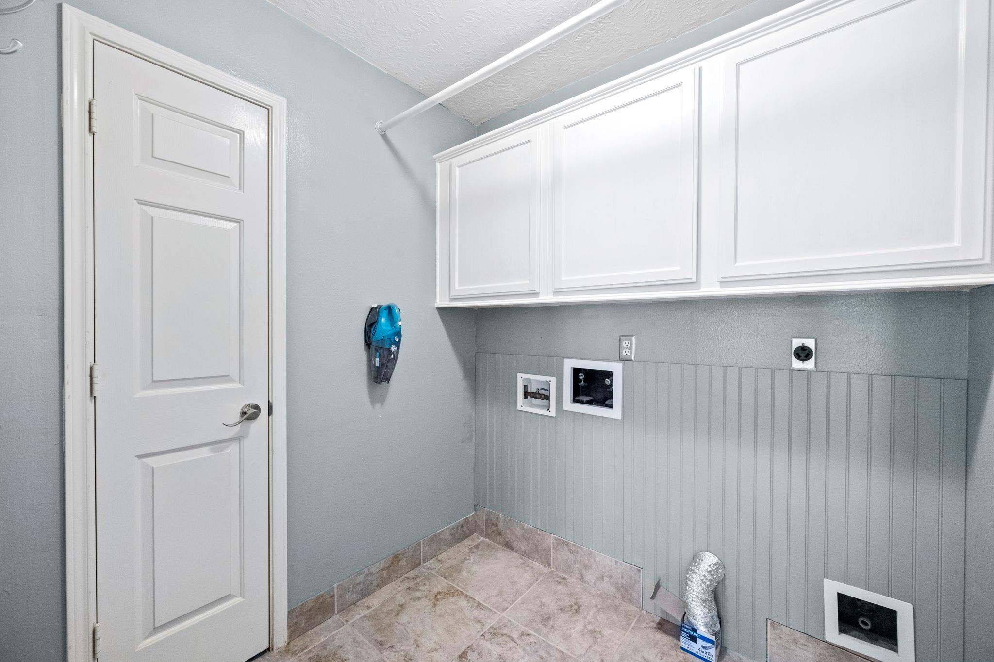 3823 Spruce Bay Drive