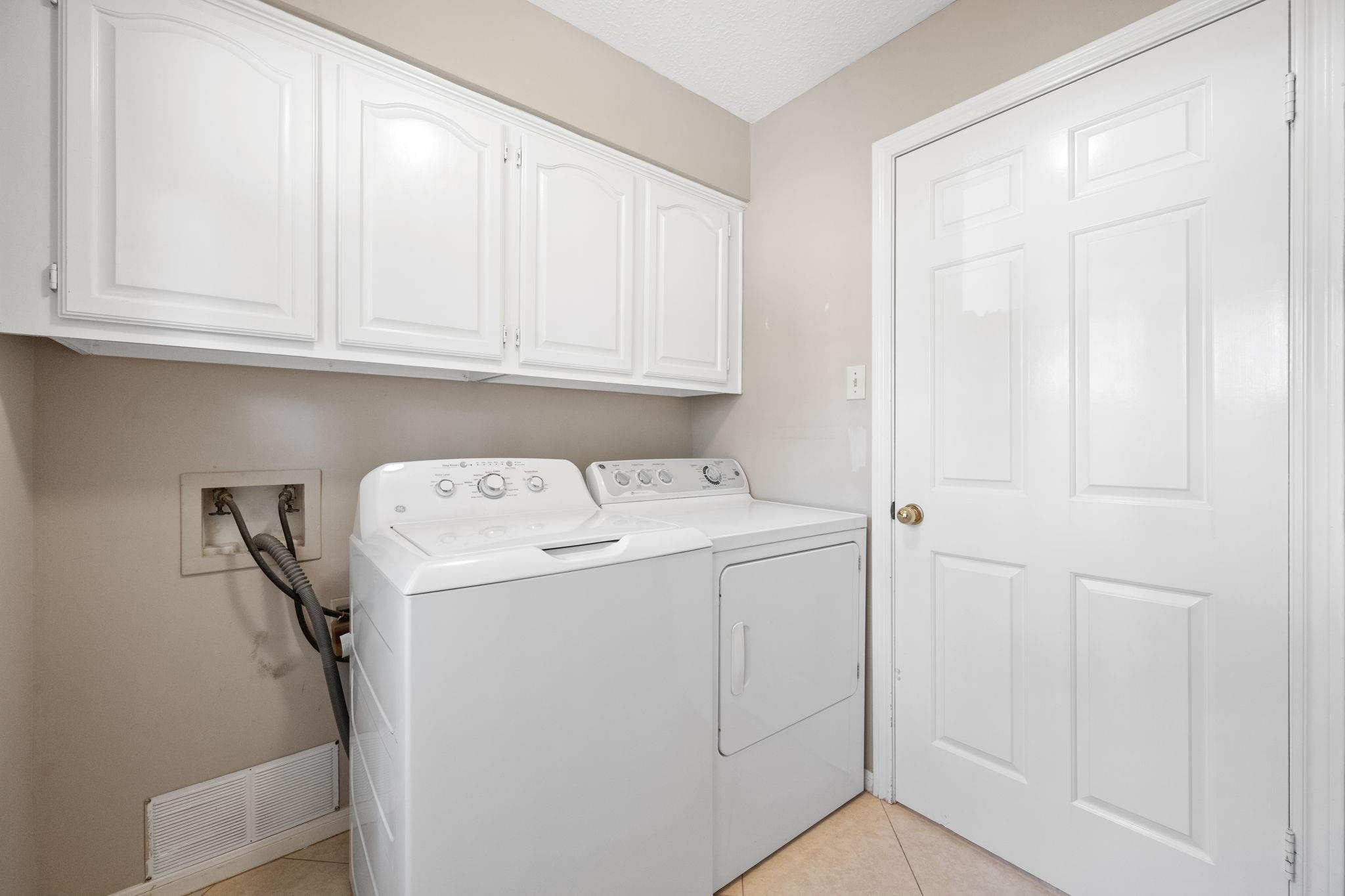 3307 Greenwood Glen Drive