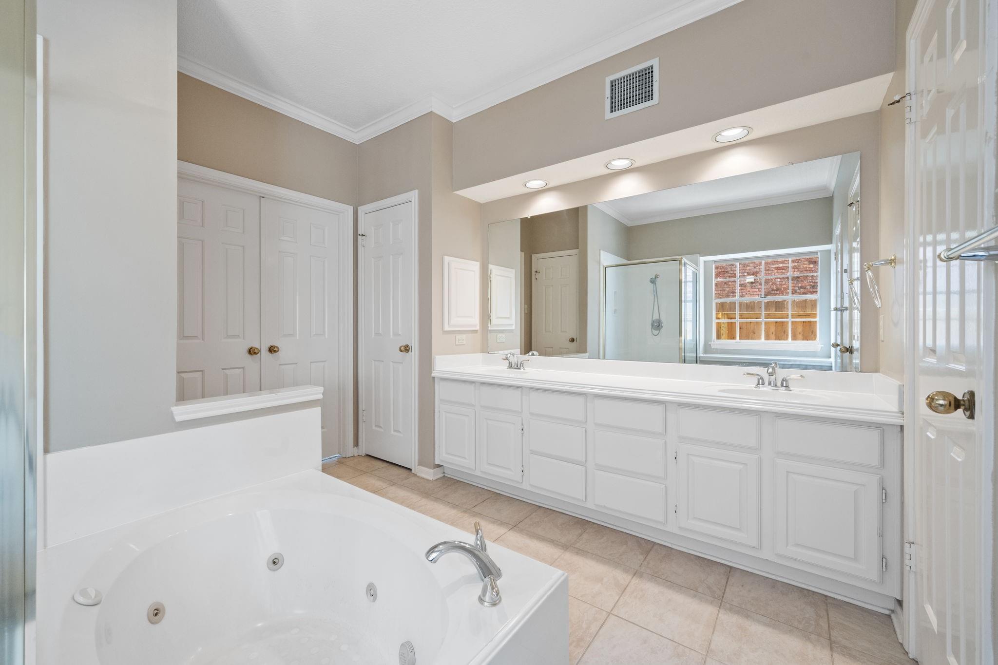 3307 Greenwood Glen Drive