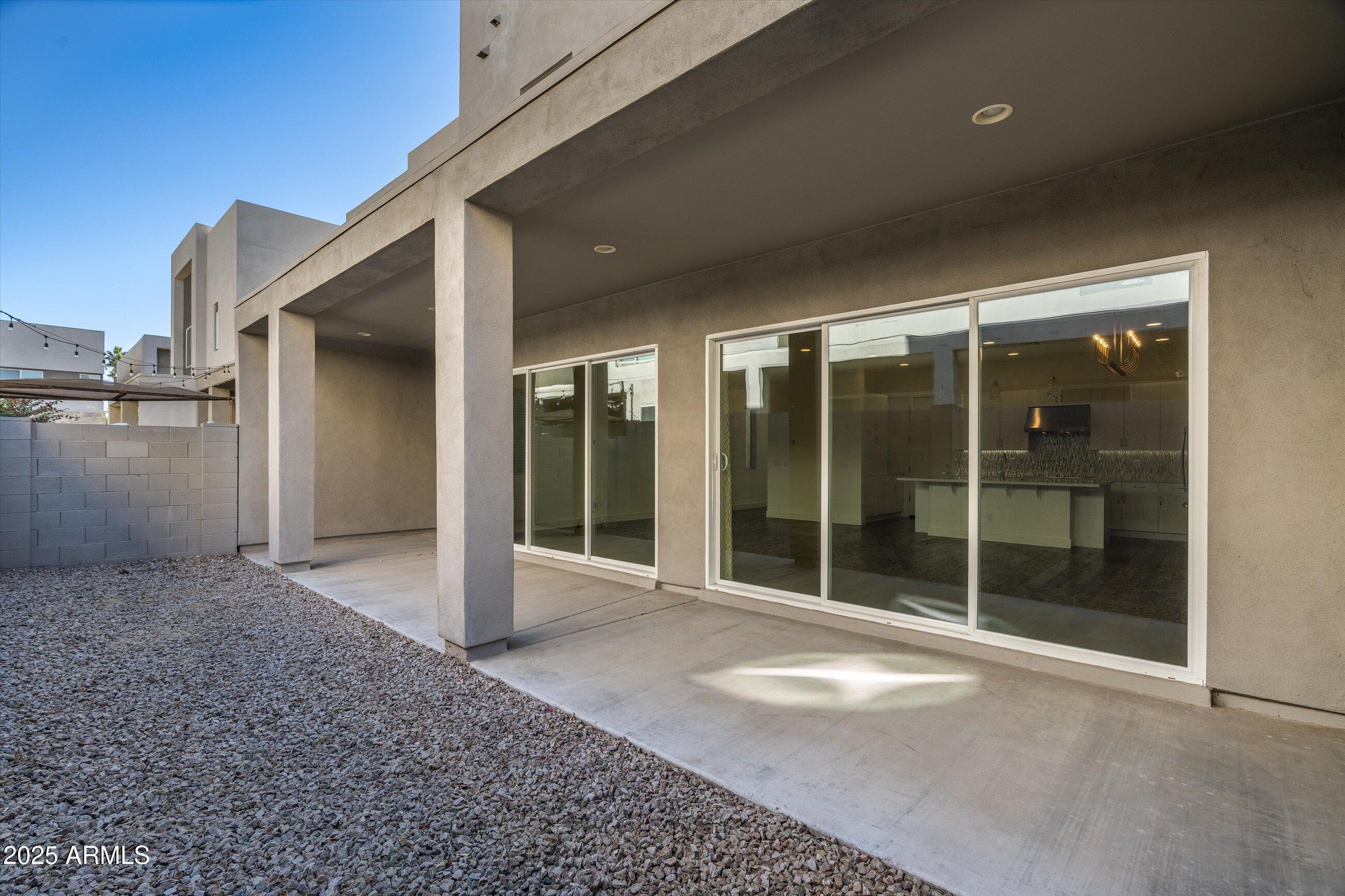 6924 E LYRA Drive