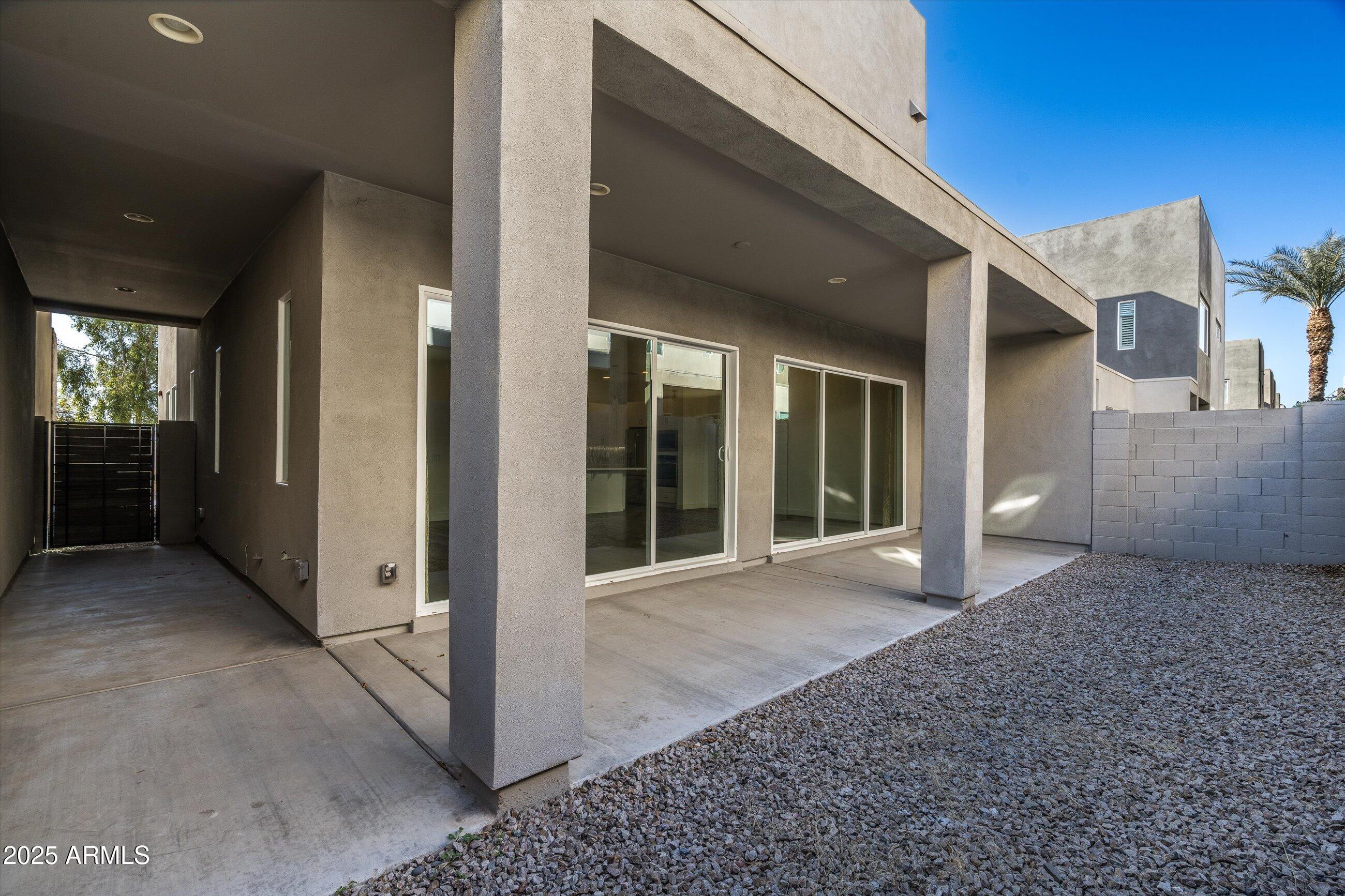 6924 E LYRA Drive