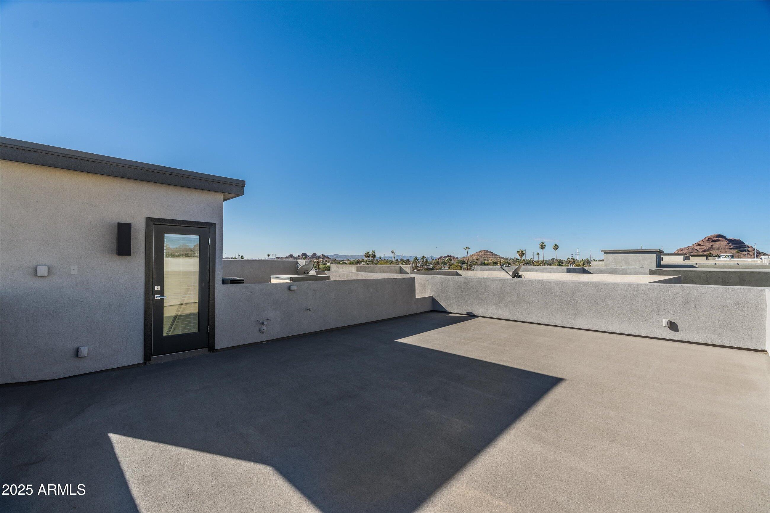 6924 E LYRA Drive