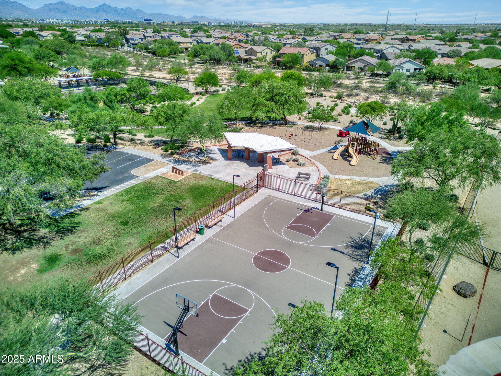 3770 E RINGTAIL Way