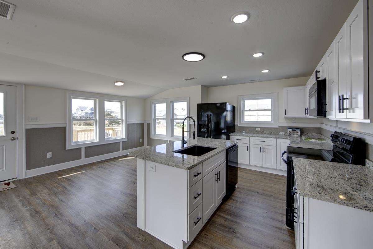 57212 Waltham Lane
