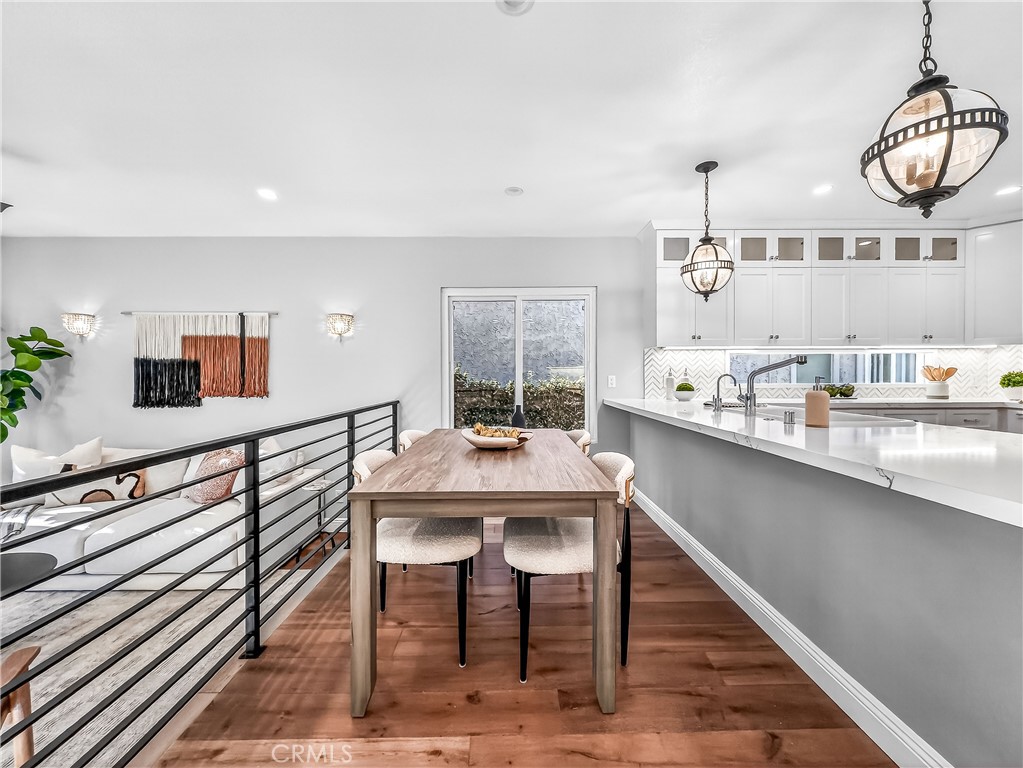 7313 S Earldom Avenue