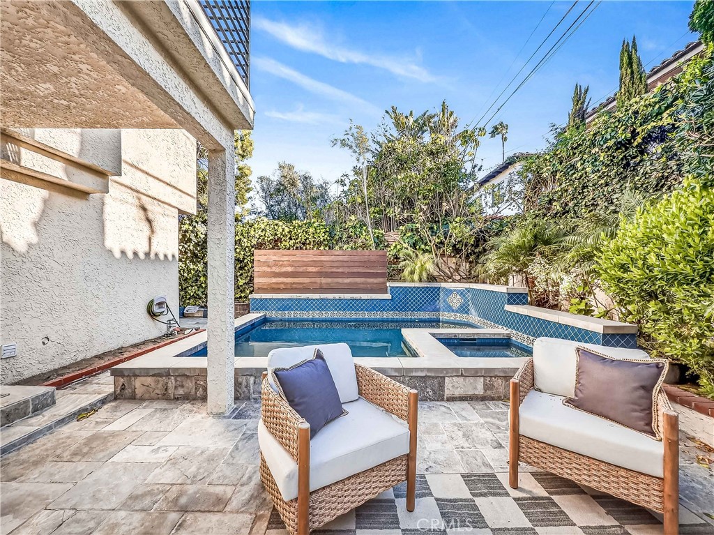 7313 S Earldom Avenue