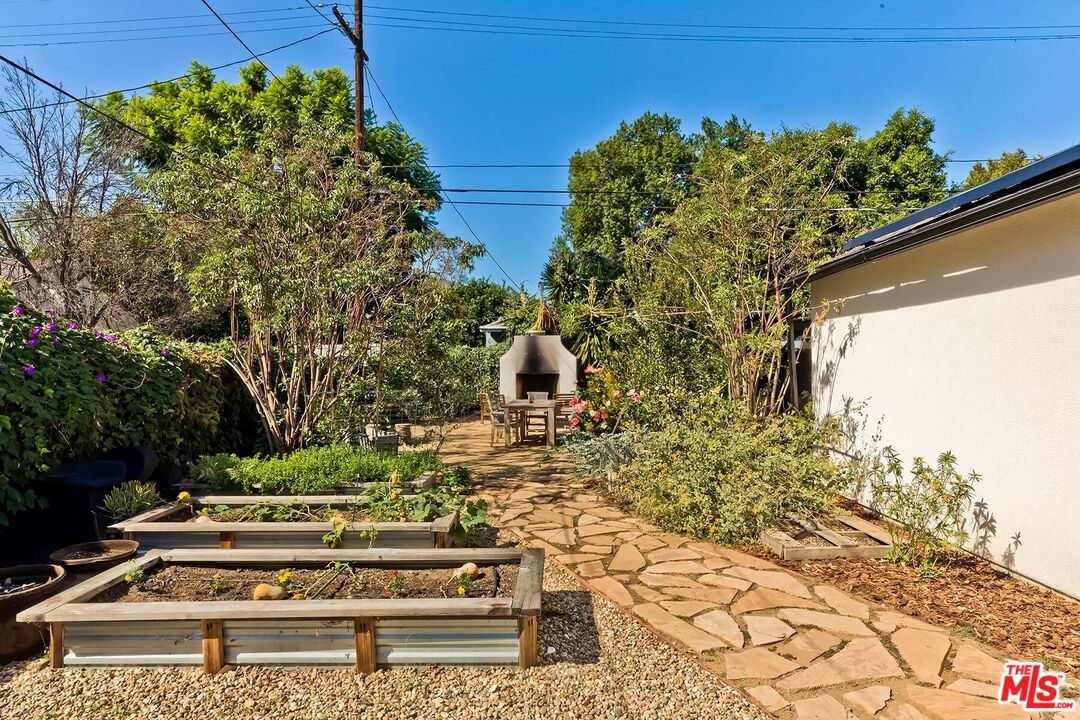 5711 Vista Del Monte Ave