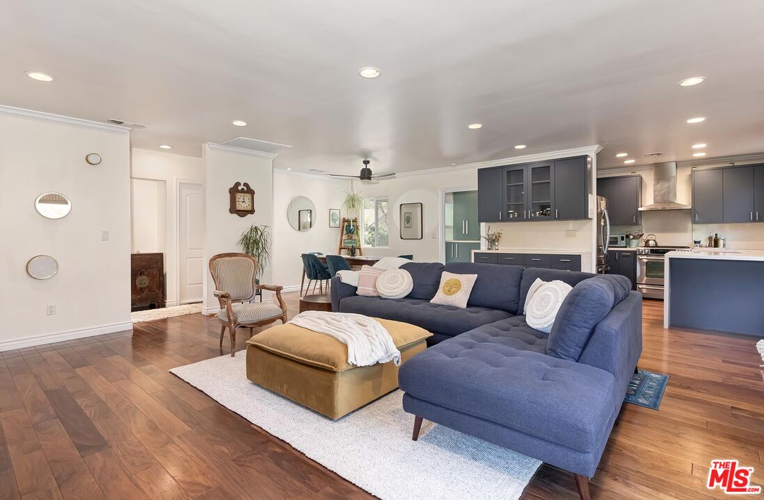 5711 Vista Del Monte Ave