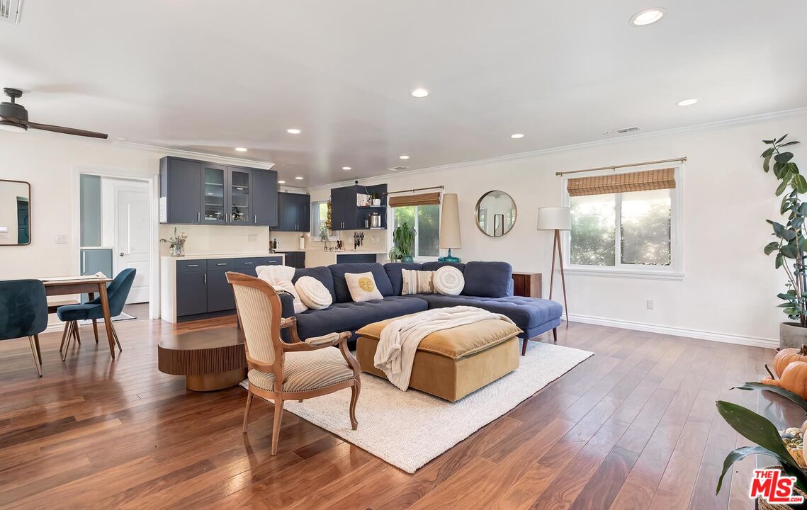 5711 Vista Del Monte Ave