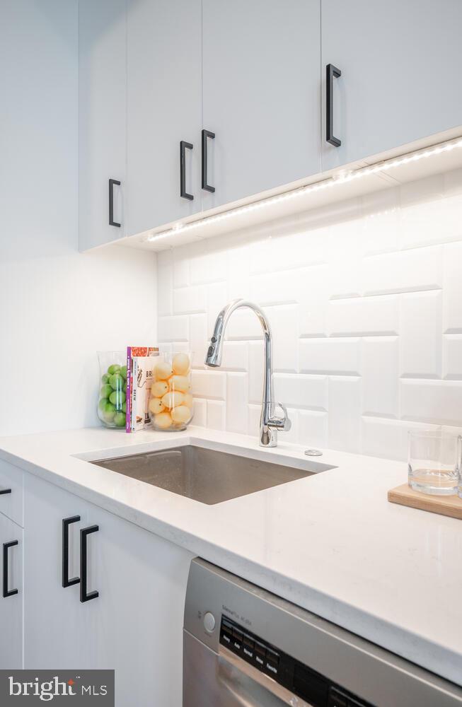 923 V STREET NW Unit: 403