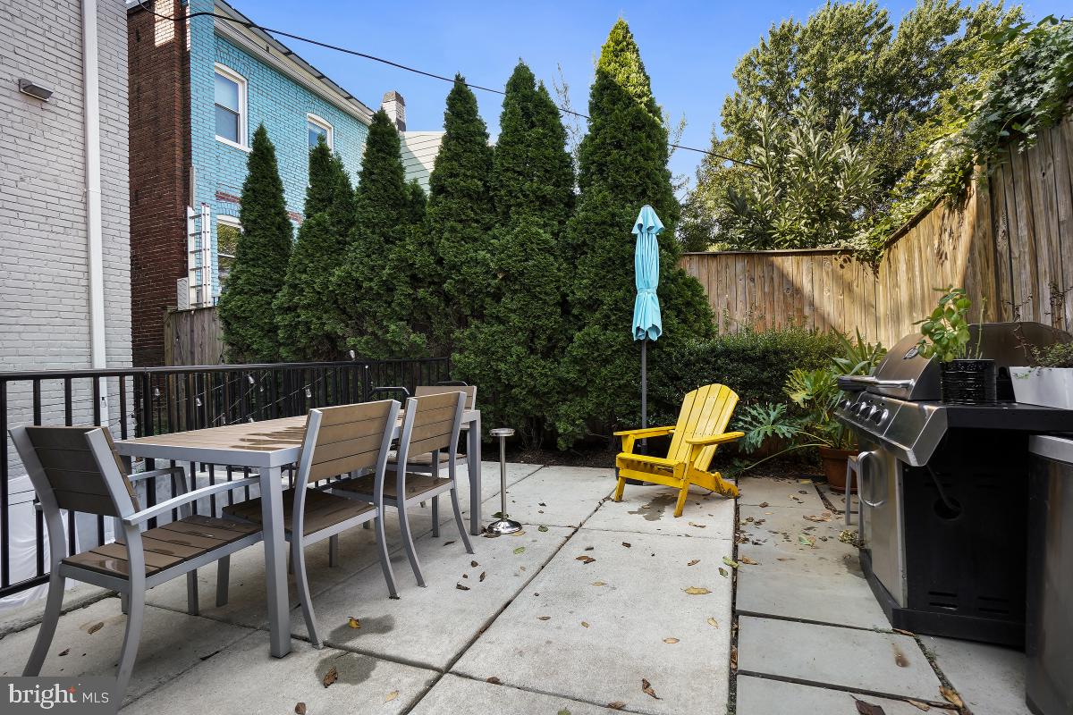 811 OTIS PLACE NW Unit: 205