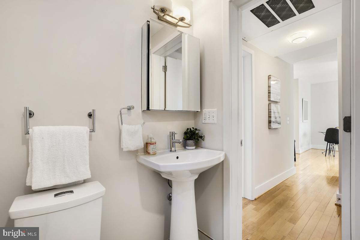 811 OTIS PLACE NW Unit: 205