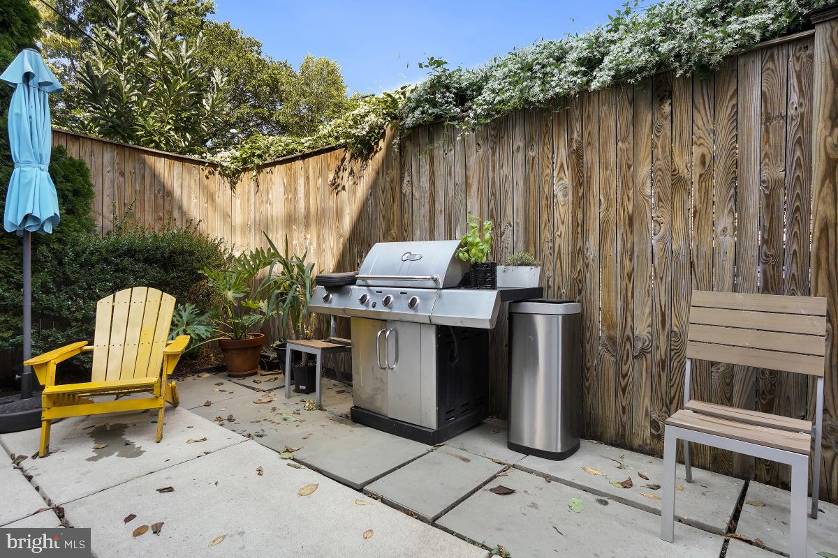 811 OTIS PLACE NW Unit: 205