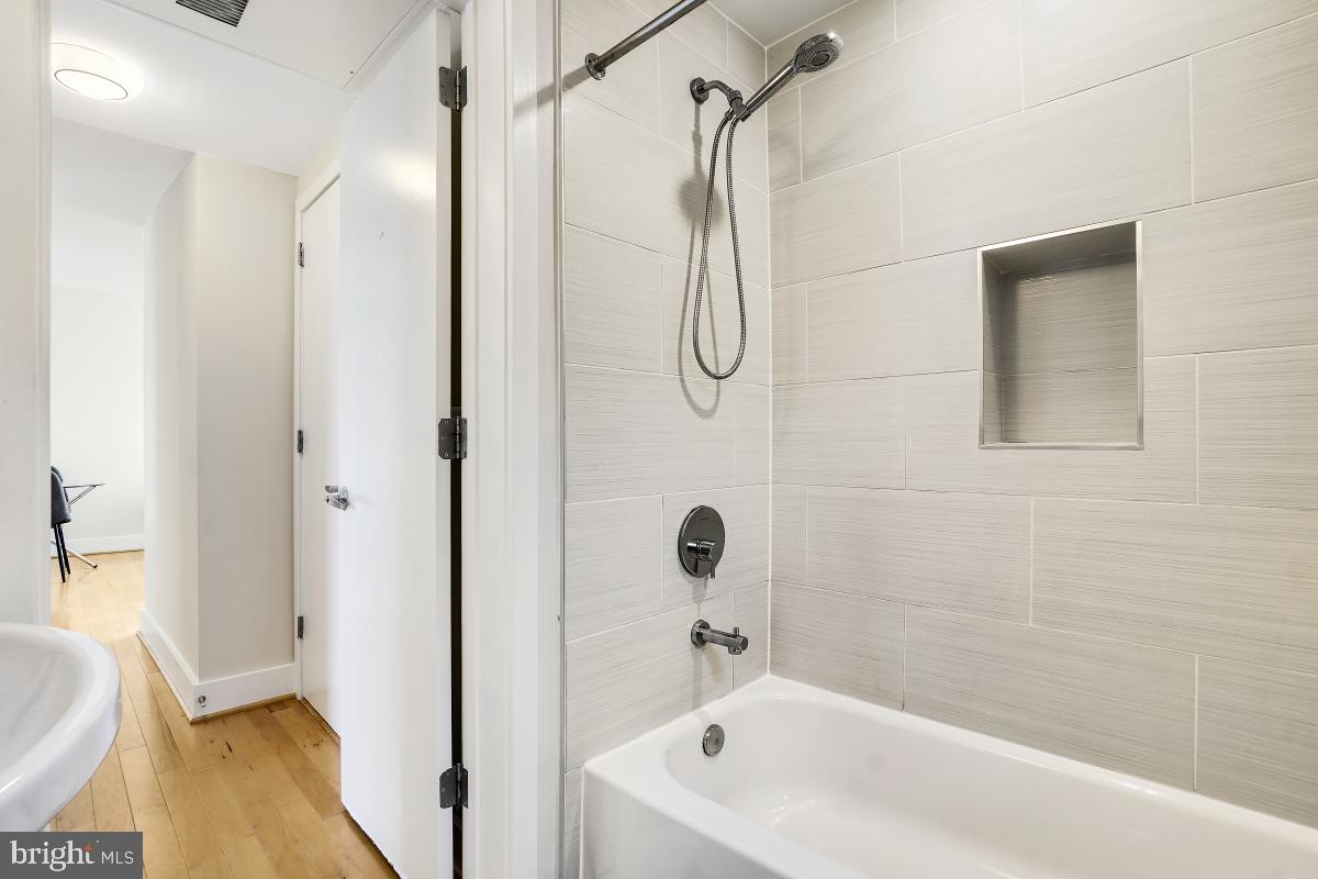 811 OTIS PLACE NW Unit: 205