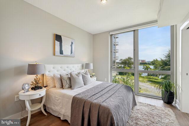 88 V St SW #305