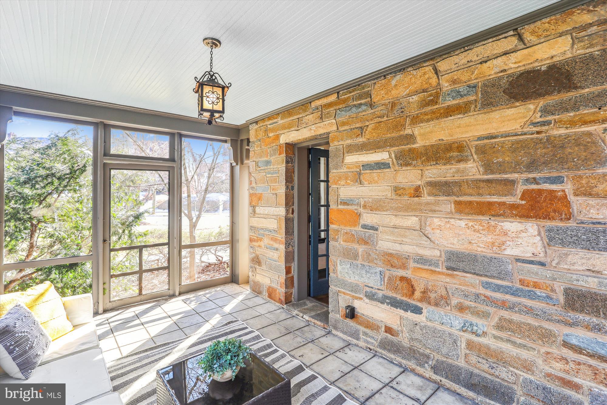 7520 Morningside Dr NW