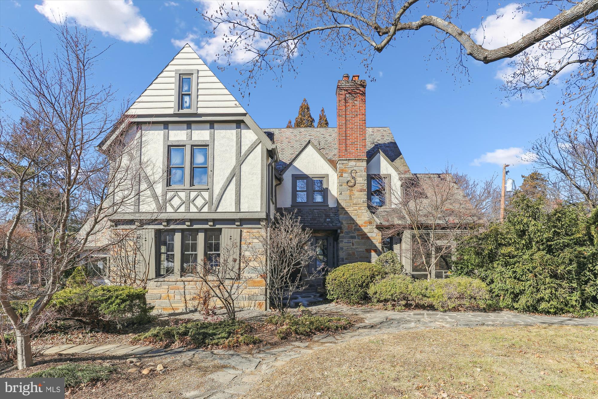 7520 Morningside Dr NW